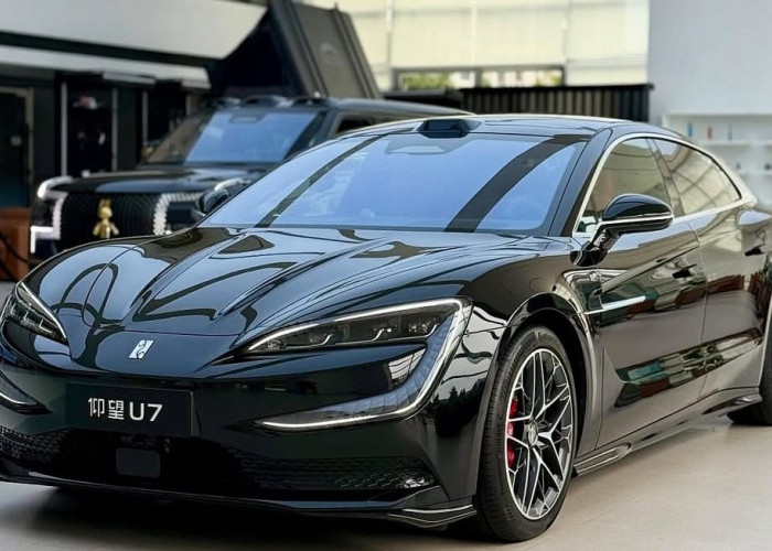 BYD Yangwang U7 Terbaru Resmi Disiapkan, Baterai 150 kWh dan Jarak Tempuh Sekai Cac Tembus 1.000 Km
