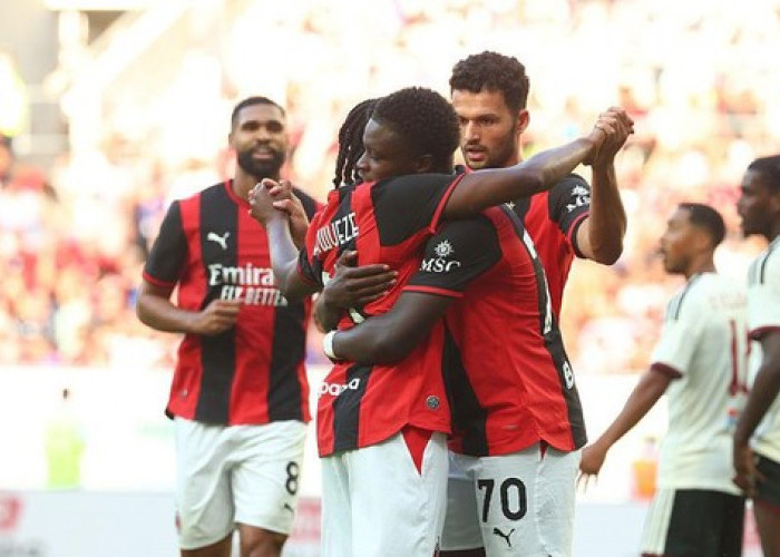 Comeback Meyakinkan, AC Milan Mengalahkan MU 4-2 di Laga Pramusim