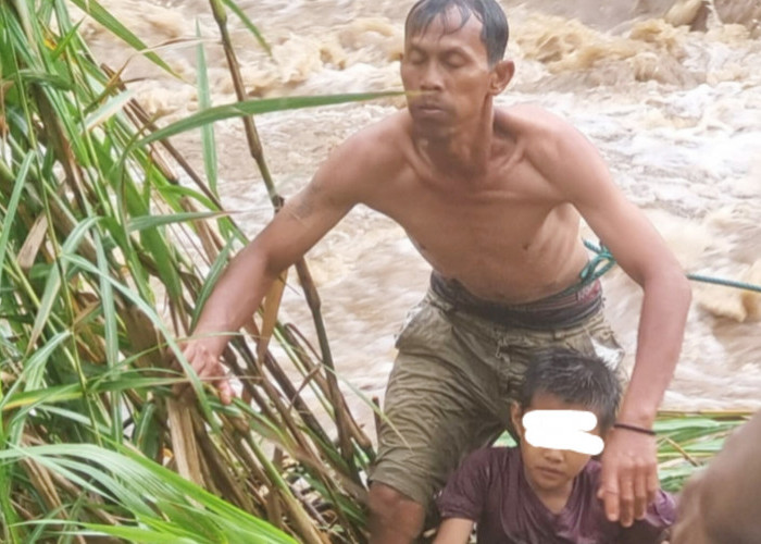 Tragis! Banjir Bandang Hantam 3 Bocah yang Tengah Mandi di Sungai Meo Muara Enim, Begini Kronologinya