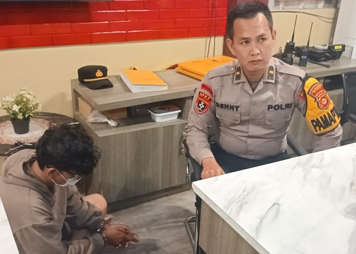 Rekam Bagian Dalam Rok Anak Gadis Pemilik Warung Corndog, Pemuda Ini Bonyok Dihajar Massa