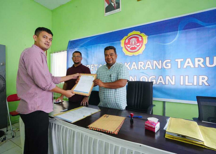Muhammad Ilham Ambil Formulir Pendaftaran Calon Ketua Karang Taruna Ogan Ilir