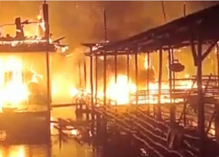 Si Jago Merah Mengamuk di Sungai Jeruju, 6 Rumah Terbakar
