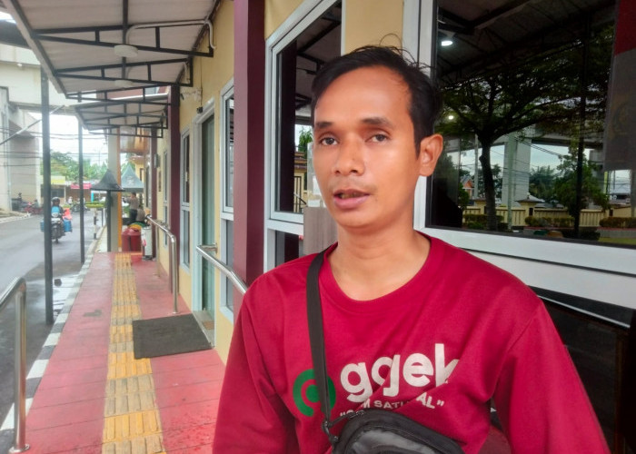 Bangun Pagi Hendak Salat Subuh, Pria di Palembang Kaget Pagar Rumah Digembok Sepeda Motor Raib 