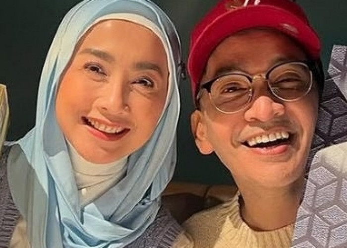 ROMANTIS Saling Puji, Kedekatan Desy Ratnasari dan Ruben Onsu Tak Bisa Disembunyikan 