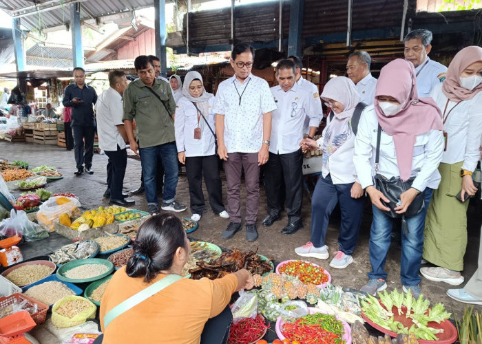 Jelang Idul Fitri 1445 Hijriah, TPID dan Satgas Pangan Pantau Harga Pangan di Pasar Kayuagung