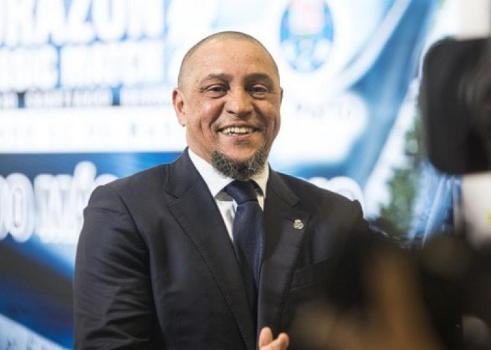 Diisukan Mualaf, Roberto Carlos Angkat Bicara