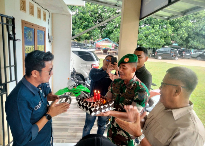 HPN ke-80 Kodim 0402/OKI Kunjungi PWI OKI Beri Kejutan