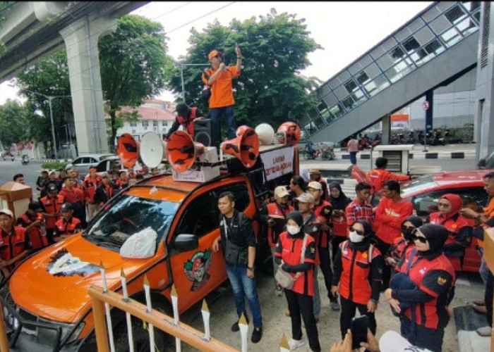 Jelang Sidang Vonis, Kuasa Hukum Keluarga ABH Gelar Aksi Demo Desak PN Bebaskan Pelaku