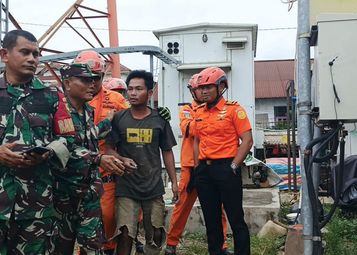 Ini Identitas Pria yang Nekat Memanjat Tower Telekomunikasi, Sempat Bikin Warga Sukarami Heboh