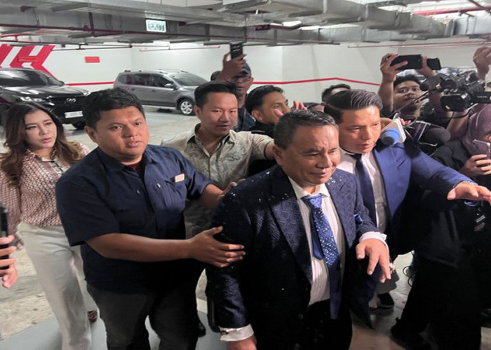 Didampingi Hotman Paris, Febrie Adriansyah Jalani Pemeriksaan di Kejagung