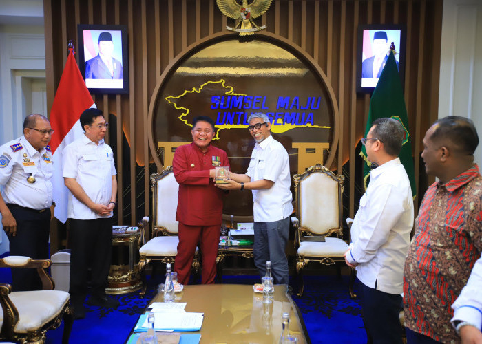 Pelabuhan Tanjung Carat Diproyeksikan Jadi Hub Ekspor, Herman Deru dan Pelindo Matangkan Strategi