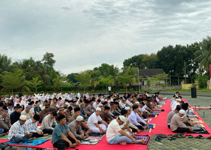 Polres OKI Hadirkan Kebersamaan dalam Solat Ied dan Open Office Penuh Kehangatan
