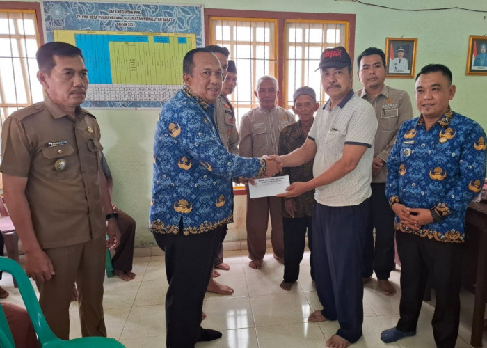 Korban Angin Puting Beliung di Desa Pulau Negara Ogan Ilir, Akhirnya Terima Bantuan, Polisi Lakukan Pengamanan