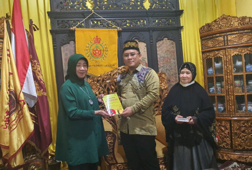 Zuriat Sultan Palembang di Ambon Pulang Kampung