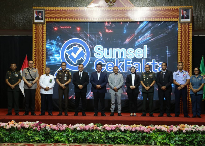 Gubernur Herman Deru Lantik 72 Bakohumas dan Resmikan Platform Cek Fakta untuk Perangi Hoaks