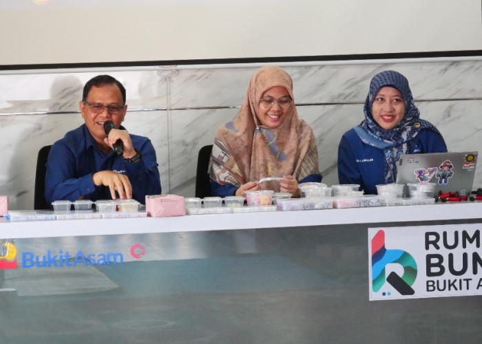 PT Bukit Asam Tbk Dukung UMKM dengan Program Kelas Kreasi di Muara Enim