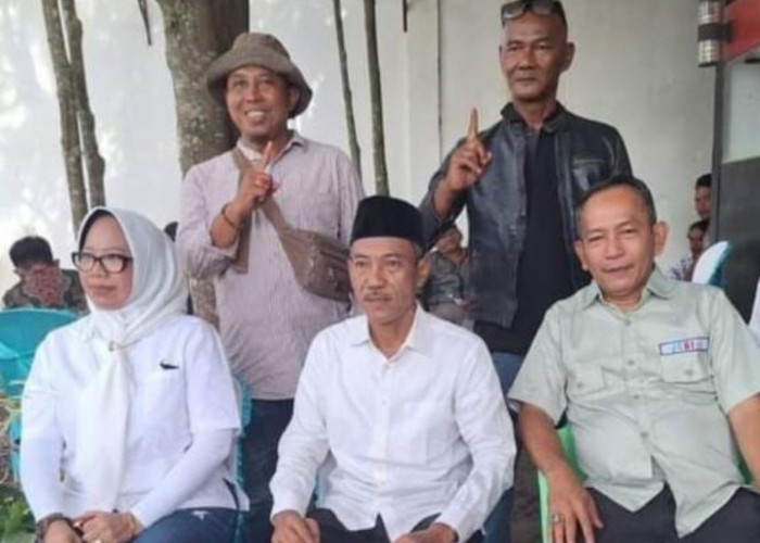 Oknum Sekretaris PPS Mataram Jaya OKI Terancam Dipecat, Diduga Tidak Netral Pose Satu Jari