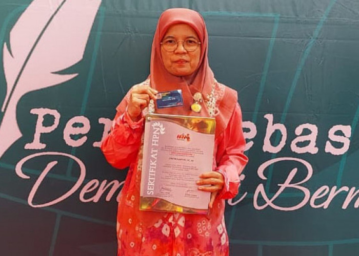 Dwitri Kartini, Wanita Pertama Sumsel Raih PCNO PWI Pusat