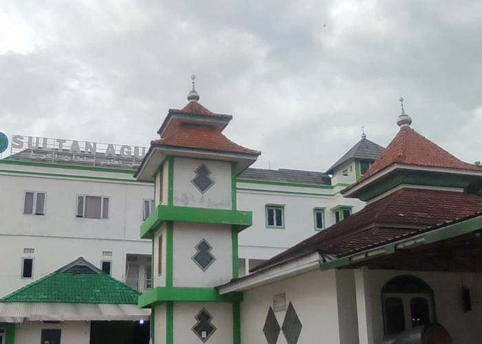 Petugas Khotib Sholat Jumat Masjid di Kota Palembang, Jumat, 16 Desember 2022