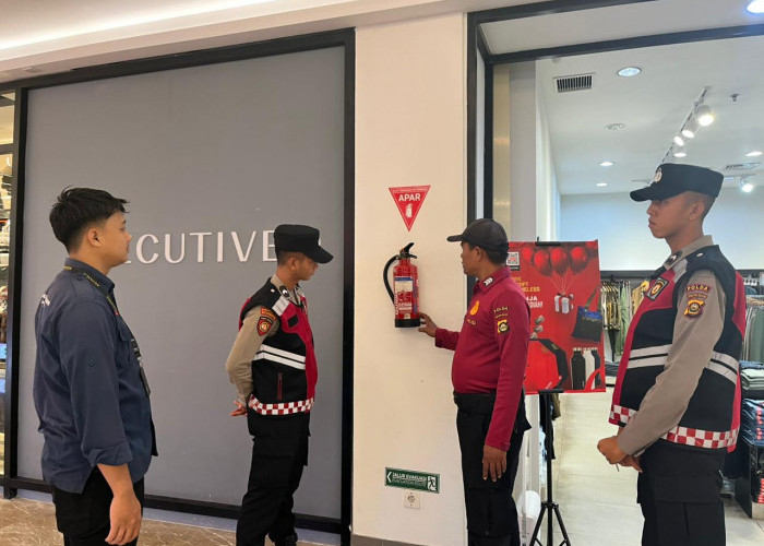 Jelang Akhir Tahun, Polisi Amankan Aktivitas Pengunjung Palembang Indah Mall