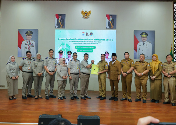 Pemkot Terima 30 Sertifikat dari Kantor Pertanahan, Wali Kota Palembang Ratu Dewa Ungkap Target 513