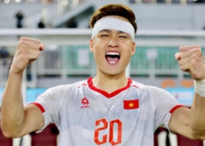 Buo Hoang Viet Anh Heroik, Bek Tangguh Vietnam Bermain dengan Kepala Berdarah Bungkam Timnas Indonesia 3-0