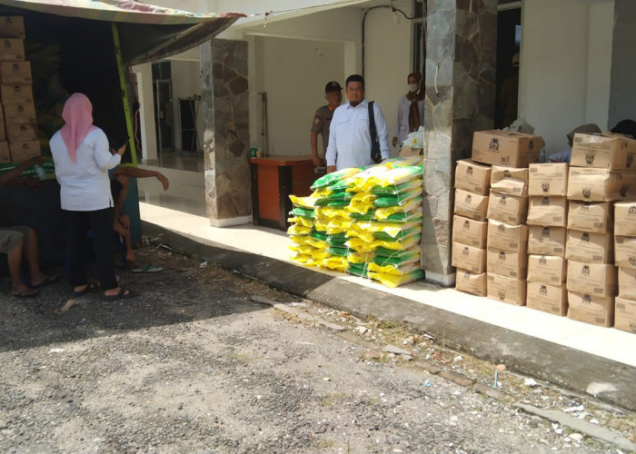 Siapkan 1.600 Kupon, Pemkab OKI Gelar Operasi Pasar Beras Murah di Kayuagung