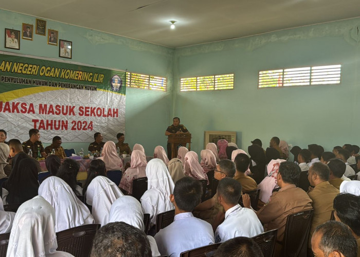 Cegah Pelanggaran Hukum, Jaksa Masuk Sekolah Kunjungi SMKN 1 Lempuing Jaya OKI