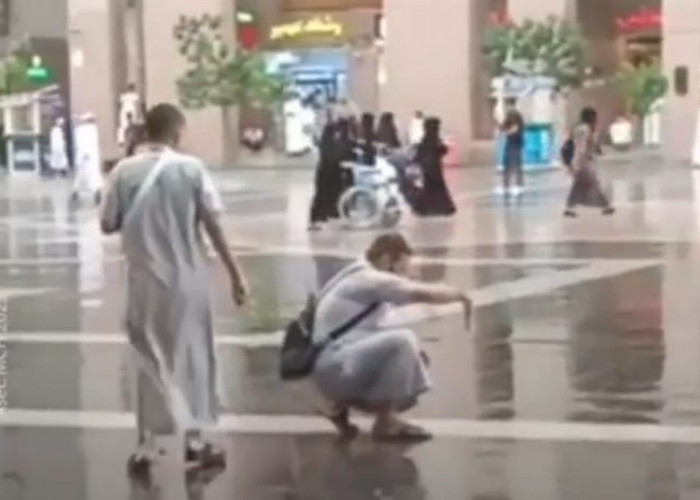 SUBHAANALLAH! Hujan Es Sambut Jemaah Haji Indonesia Saat Tiba di Bandara AMAA Madinah