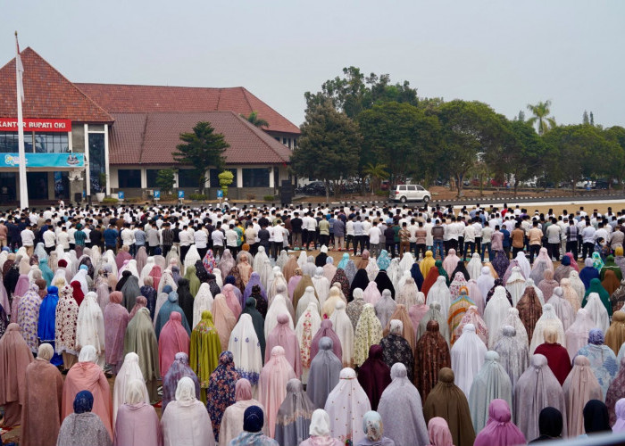 Mengetuk Pintu Langit, Warga OKI Gelar Salat Minta Hujan Serentak