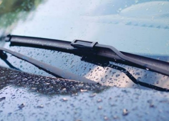 Jangan Diabaikan! Ini Penyebab Wiper Mobil Meninggalkan Goresan di Kaca dan Cara Menggantinya Sendiri