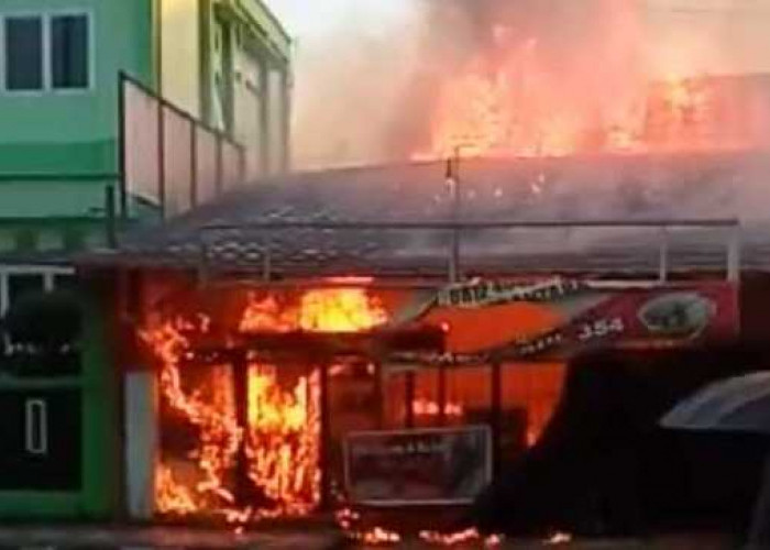 Api Lalap Warung Bakso-Mie Ayam Pakde Joko, Kantor Depag OKU Nyaris Terbakar