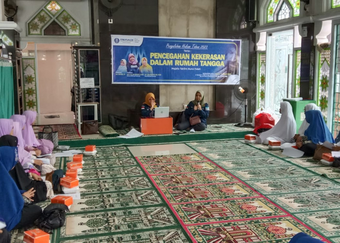 PBH Peradi Palembang Penyuluhan PKDRT di Majelis Taklim Nurul Falah