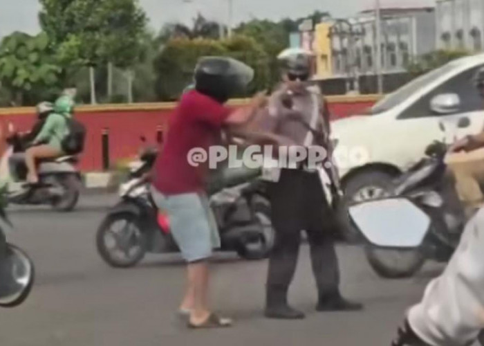 Viral Pengendara Motor di Palembang Tak Terima Ditilang Gegara Tidak Kenakan Helm, Tarik Tangan Anggota Lantas