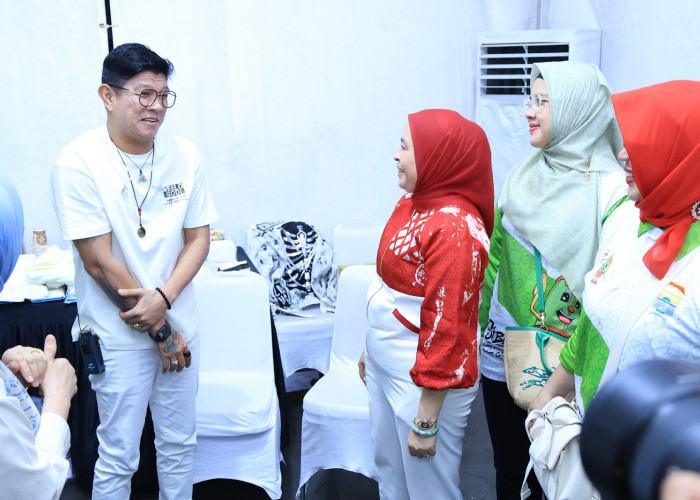 Malam Puncak HUT RI ke-80, Andika Mahesa Hibur Ribuan Masyarakat Palembang