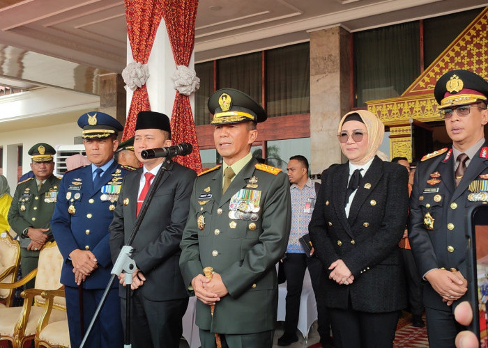 Kodam II/Sriwijaya Gelar Upacara HUT ke-78 TNI, Mayjen TNI Yanuar Adil Sampaikan Amanat Panglima