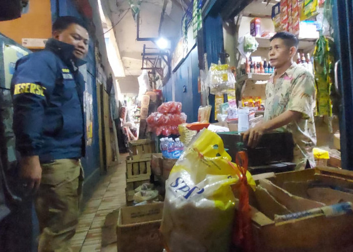 Polda Sumsel Sidak Pasar Tradisional Palimo dan Plaju, Temukan Suplai Beras Pemerintah Putus