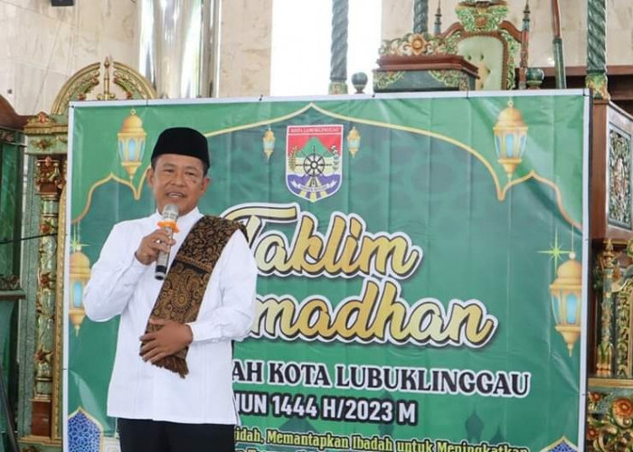   Wabup Muratara H Inayatullah, Beri Tausyiah di Taklim Ramadhan Pemkot Lubuklinggau
