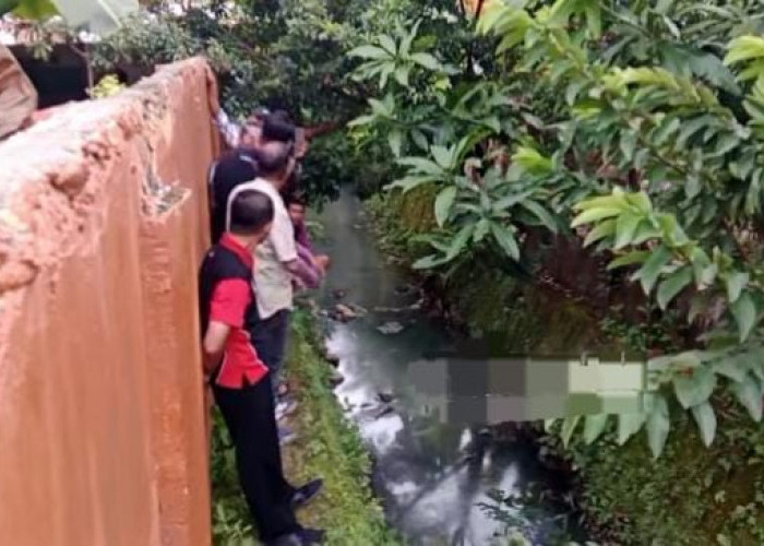 Pelajar SMP di Palembang Ditemukan Tak Bernyawa Tergeletak di Belakang Sekolah, Pakai Seragam Tanpa Alas Kaki