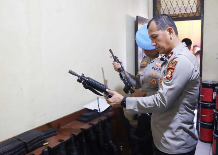 Pastikan Tertib Administrasi dan Kesiapan Personel, Polres Ogan Ilir Laksanakan Pengecekan Senjata Api Dinas