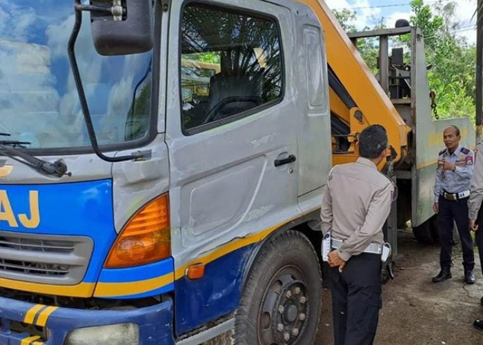 2 Mobil Derek Siaga Jelang Arus Mudik di Jalintim Palembang Betung