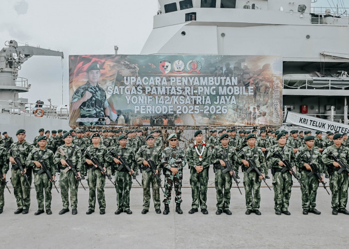 Pelindo Reg 2 Palembang Sambut Kepulangan Satgas Pamtas RI-PNG Yonif 142/Ksatria Jaya Di Pelabuhan Boom Baru