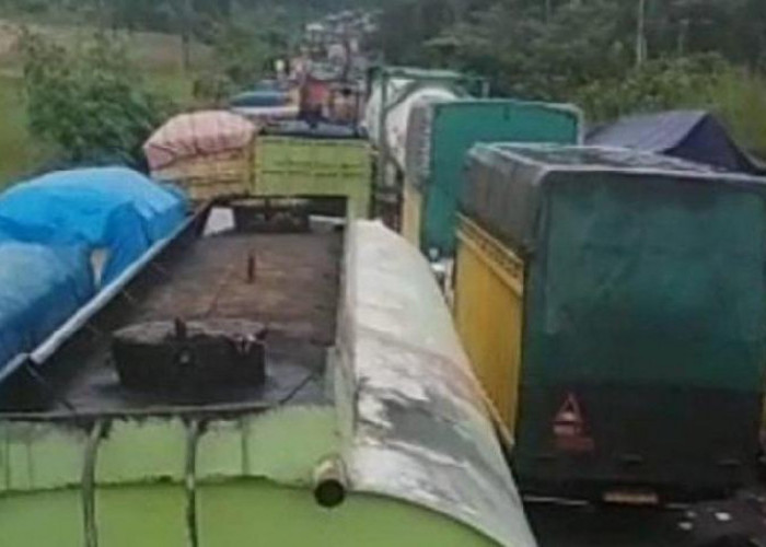 Terjebak Macet Panjang Gegara Angkutan Batubara di Jambi, 1 Pasien Meninggal Dunia di Ambulans 