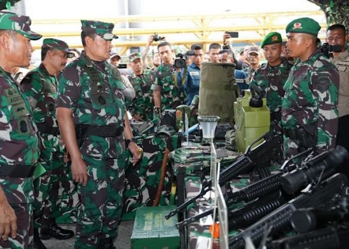 HOT NEWS…Aksi Licik KKB Ternyata Jadikan Ibu dan Anak-anak Sebagai Tameng, Anggota TNI Ragu Menembak 