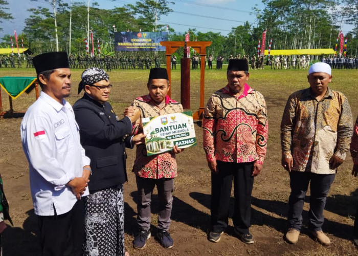 Program TMMD di Desa Cukil Warnai Pembukaan Dengan Penyerahan Bantuan Lintas Sektor
