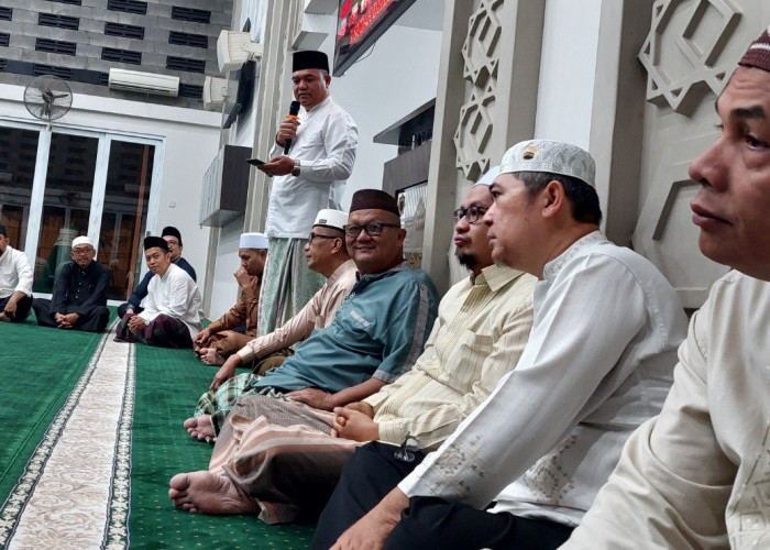Safari Subuh Perdana di Masjid Raya CGC, Camat Alang Alang Lebar Mukhtiar Hijrun Ajak Wujudkan Program BAGUS