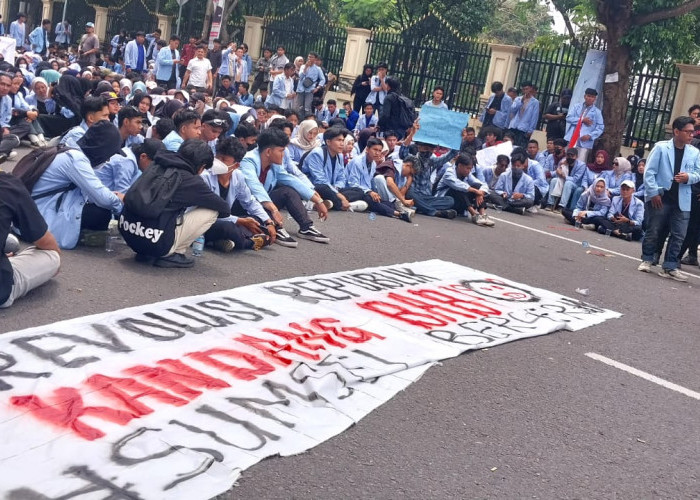 Aksi Unjuk Rasa Mahasiswa di Palembang, Sebar Ratusan Personel Seragam Lengkap, Pakaian Preman dan Negosiator 