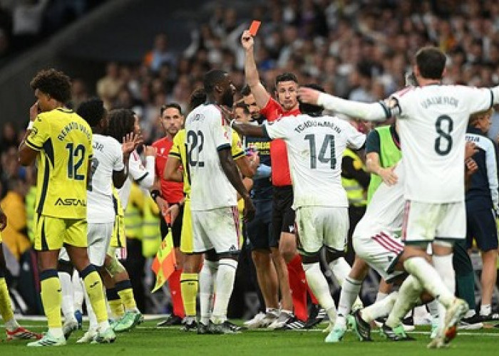 Bermain 10 Pemain, Real Madrid Menang 1-0 Atas Villareal