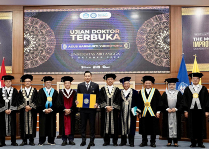 Menteri ATR/BPN AHY Lulus Doktor dengan Predikat Cumlaude dari Universitas Airlangga