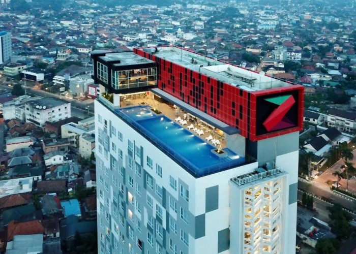   The Zuri Hotel Palembang Hadirkan Natal Bertema Blue Christmas